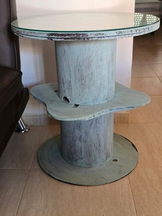Mesa auxiliar cristal y madera