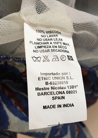 Vestido azul de flores de Sayan M