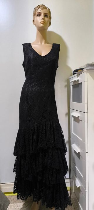 Vestido Negro Encaje Volantes Fiesta Elegante