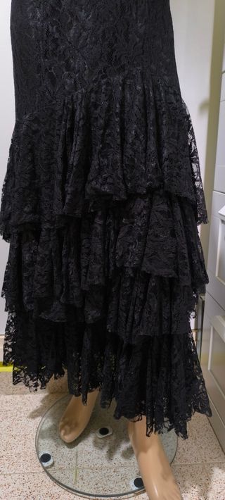 Vestido Negro Encaje Volantes Fiesta Elegante