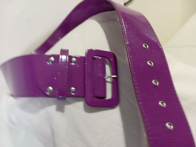Cinturón Charol Morado Ancho Hebilla Cuadrada