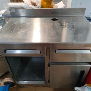 Mueble cafetero de acero inoxidable