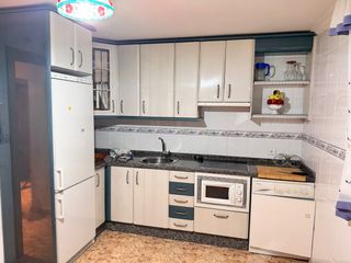 Cocina completa azul y blanca