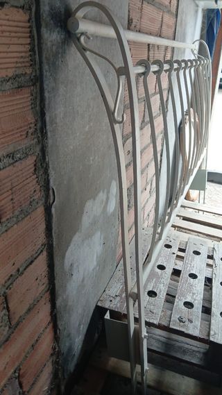 Cabecero de cama de forja blanco