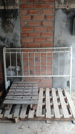 Cabecero de cama de forja blanco
