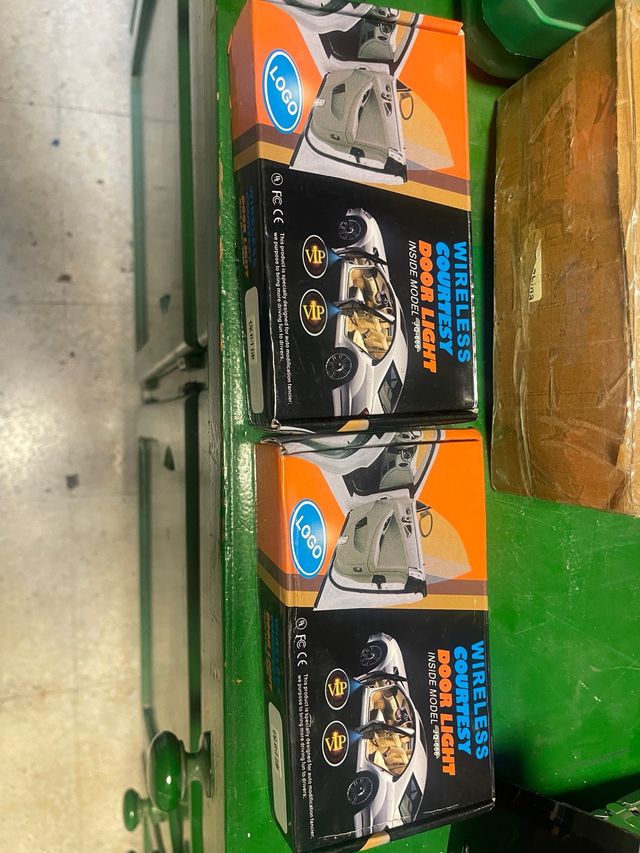 Luces LED Inalámbricas para Puertas de Coche