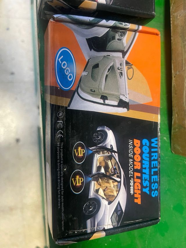 Luces LED Inalámbricas para Puertas de Coche