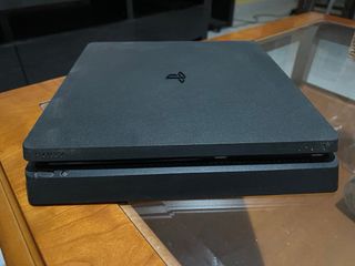 PS4 Slim Negra