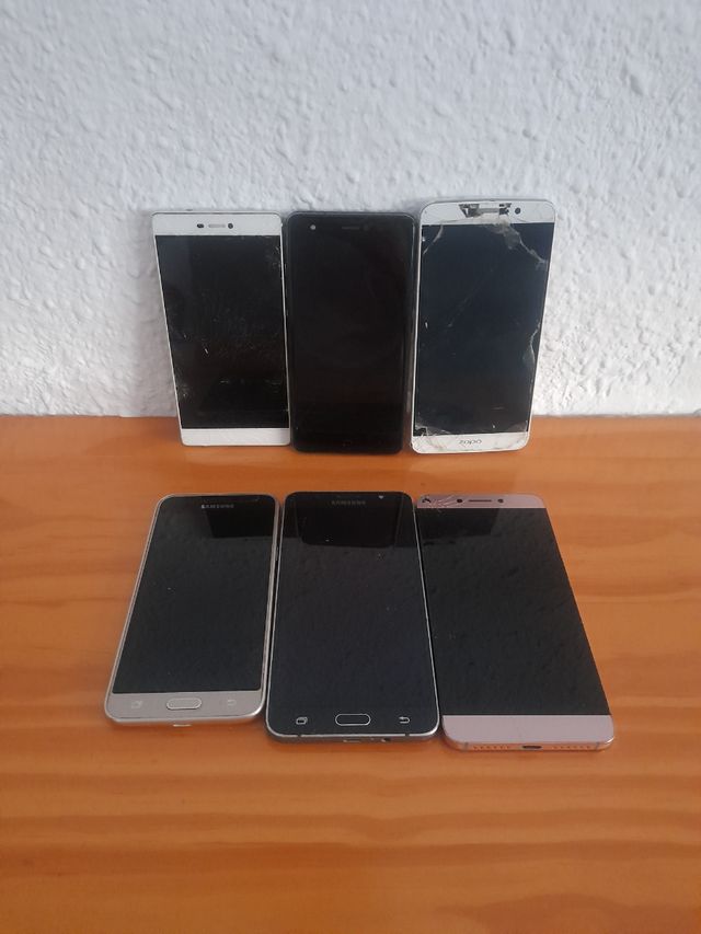 Molti telefoni cellulari