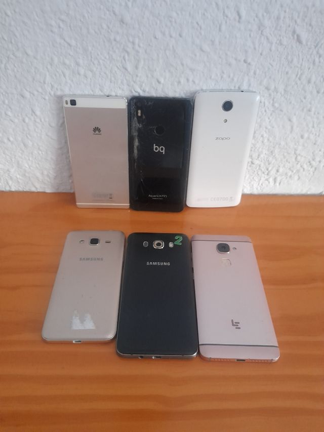 Molti telefoni cellulari