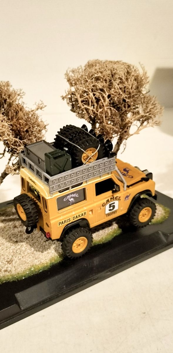 Scalextric STS Land Rover Camel Trophy