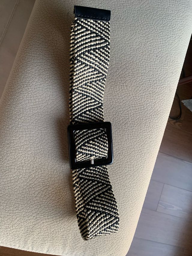 Cinturón elástico tejido negro y crema