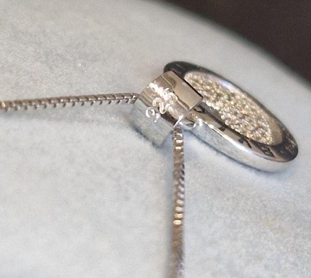 Collana con scritta BVLGARI in argento 925 rodiato