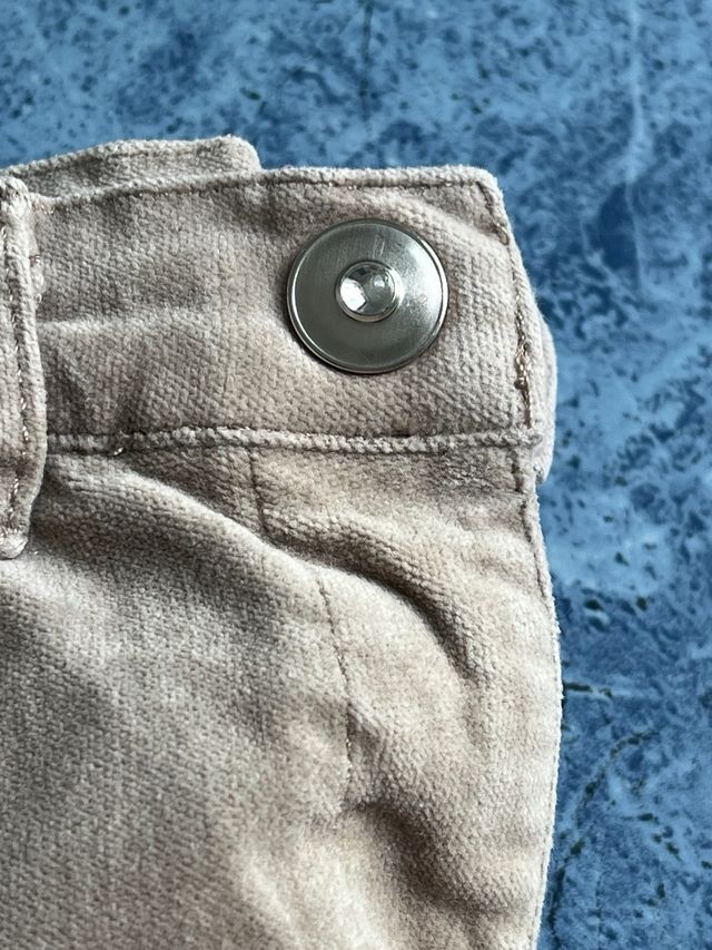 Pantaloni beige taglia 7/8 - 128 cm