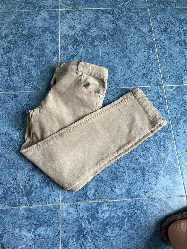 Pantaloni beige taglia 7/8 - 128 cm