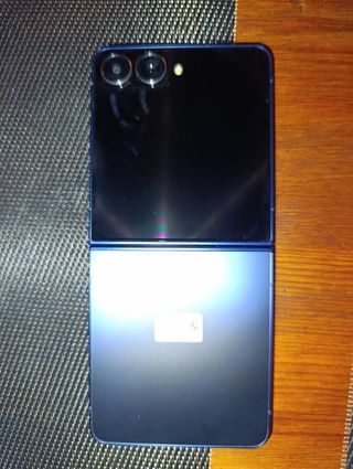 Móvil Azul Plegable