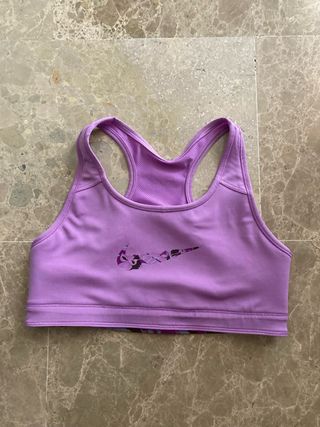 Top Deportivo Nike Morado Estampado