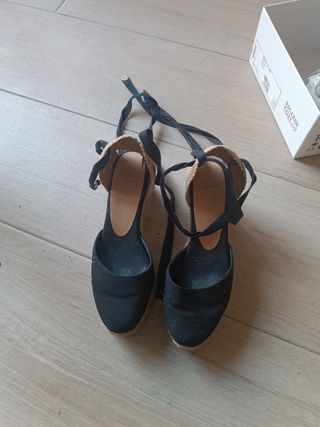 Alpargatas Castañer Negras plataforma T37