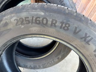2 Ruedas Continental 225/60R18 104V