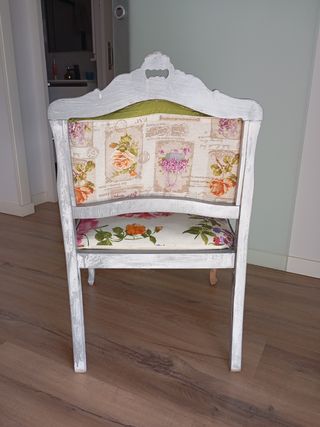 Butaca antigüa restaurada gris/ floral
