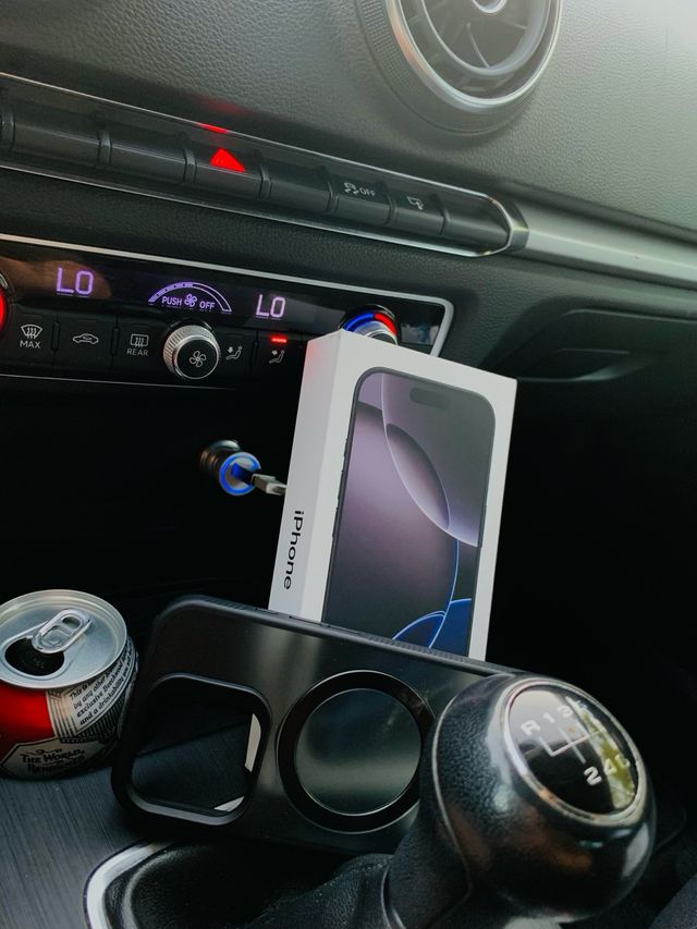 iPhone 16 Pro 256GB Nuevo con funda de lujo! 