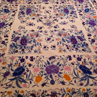 Mantón de Manila Antiguo Bordado