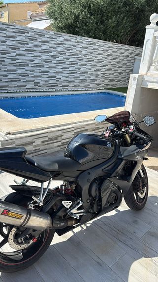Yamaha R6