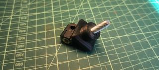 Tornillo ventana Moncayo 750