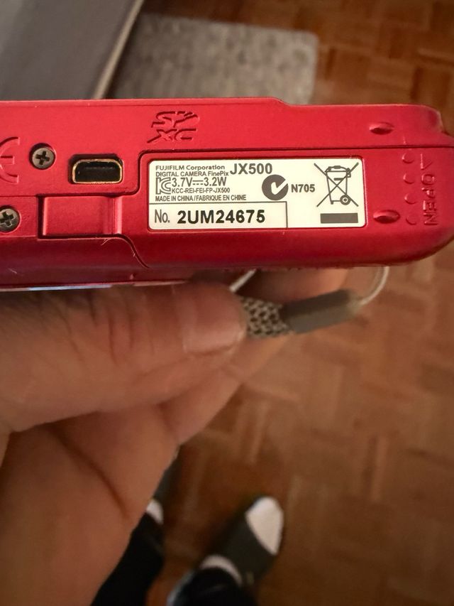 Cámara Digital Roja