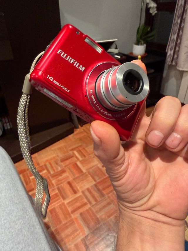 Cámara Digital Roja