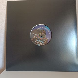 UR – Knights Of The Jaguar EP (REEDICIÓN)