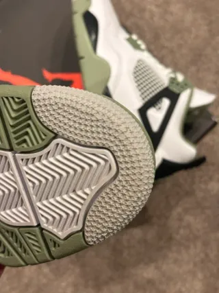 Jordan 4 Retro Seafoam Talla 38