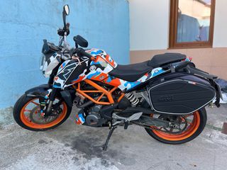 KTM Duke