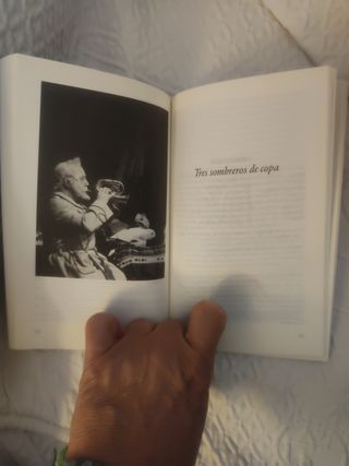 Tres Sombreros de Copa (Letras Hipanicas) (Span...