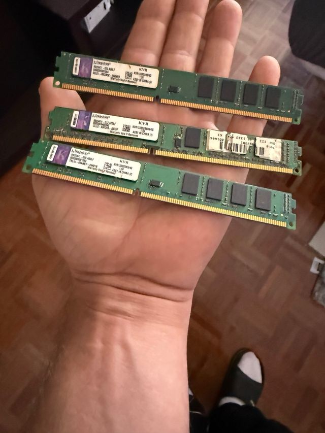 3 Módulos Memoria RAM Kingston KVR