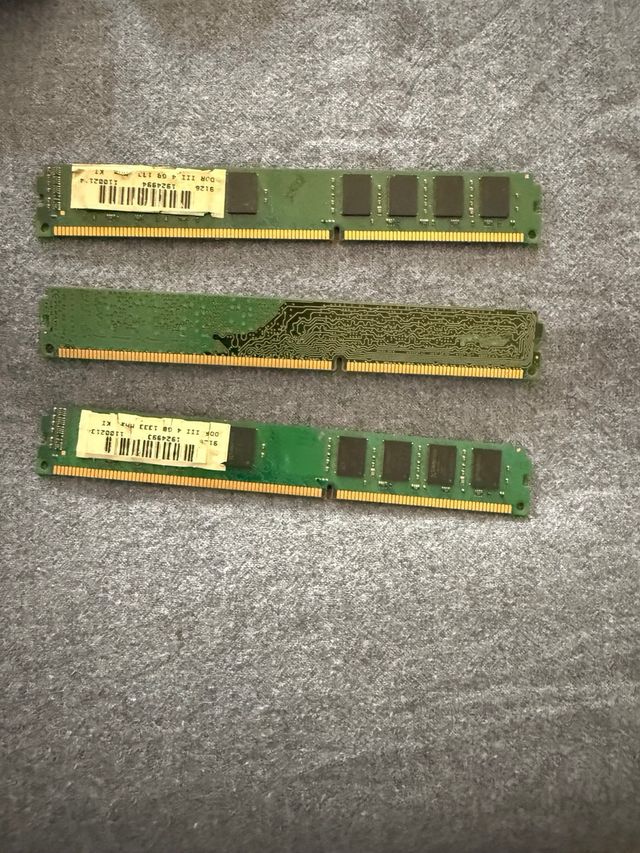 3 Módulos Memoria RAM Kingston KVR
