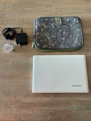 Portátil Lenovo Ideapad 110S Blanco funda incluida