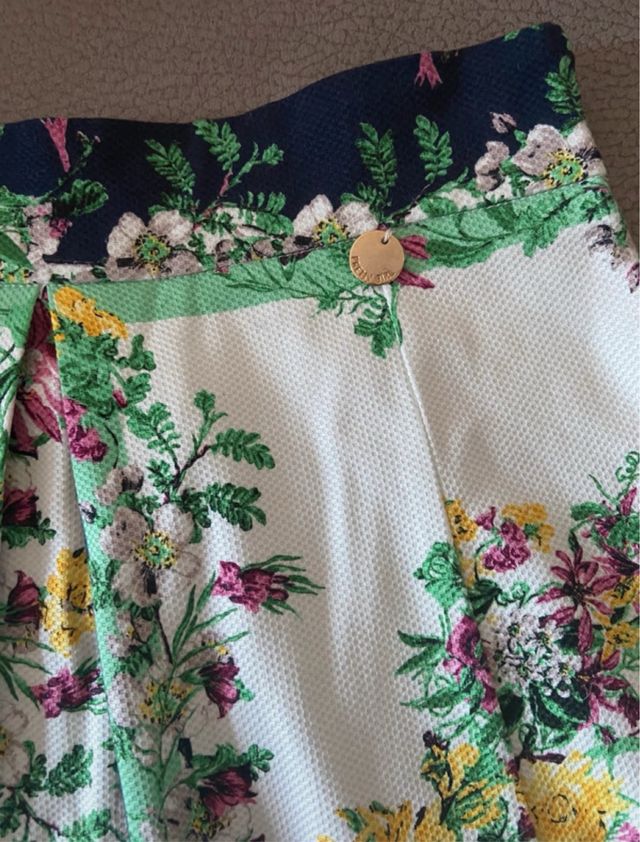 Falda nueva de algodón con estampado floral