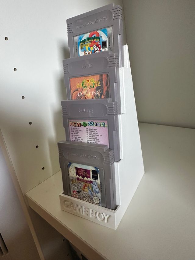 Soporte expositor cartuchos Game Boy