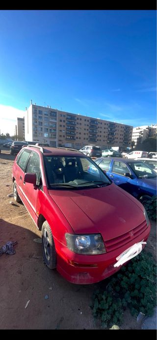 Mitsubishi Space Runner 2003