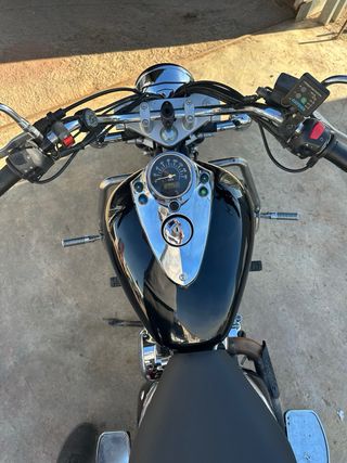 Suzuki VL250 Intruder - Perfecto estado