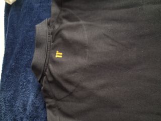 Polo 11 Degrees Negro y Dorado Talla S