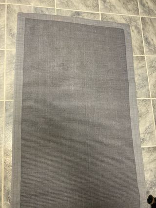 Alfombra gris/azul de tela