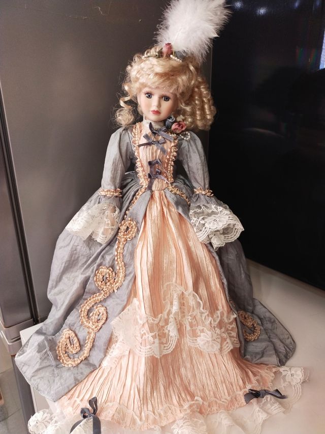 Muñeca de porcelana vintage 45 cm