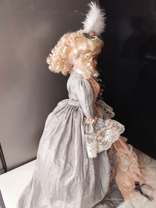 Muñeca de porcelana vintage 45 cm