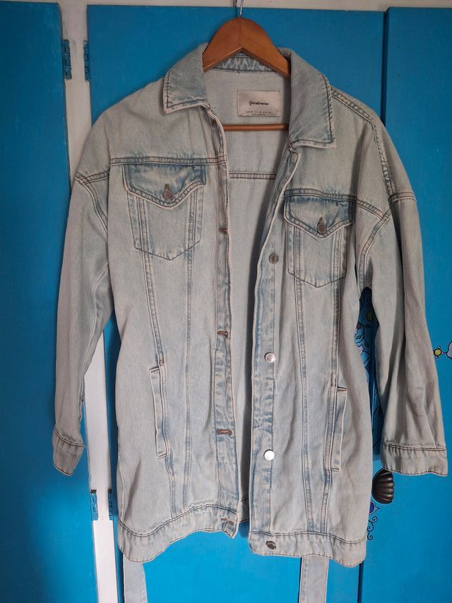 Chaqueta vaquera Stradivarius azul Talla XS