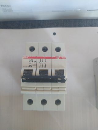 Magnetotermico trifasico