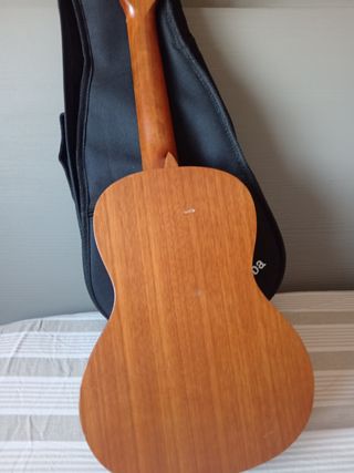 Ukulele Cordoba concerto da 10 cm, Guitarlele.