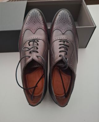 Zapatos de vestir marrones para mujer