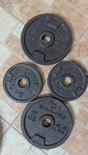 Pesas y discos para gimnasio